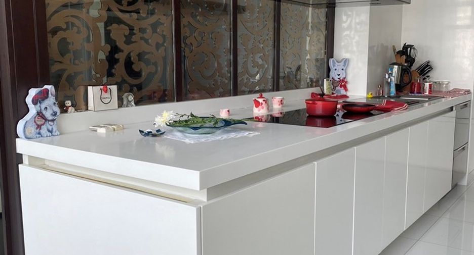 For sale 4 bedrooms condo in Bang Kho Laem, Bangkok