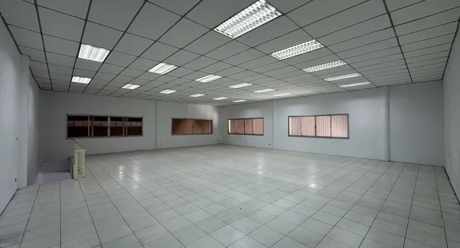 For rent warehouse in Khlong Luang, Pathum Thani