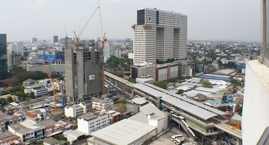 For rent and for sale 2 bedrooms condo in Chatuchak, Bangkok