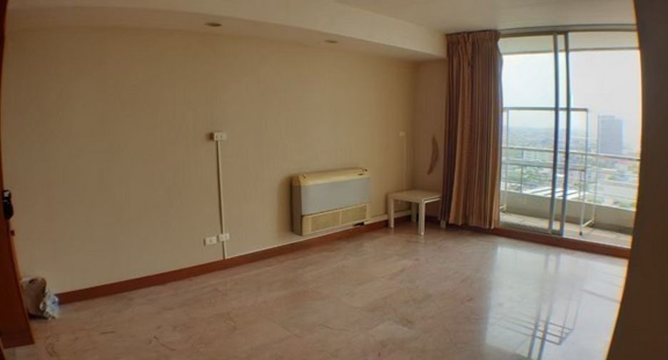 For rent and for sale 2 bedrooms condo in Chatuchak, Bangkok