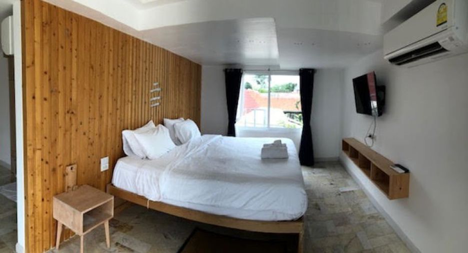 For sale 6 bedrooms house in Bang Lamung, Chonburi