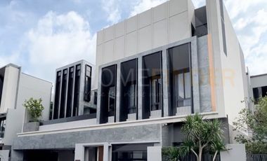 For sale 6 Beds house in Suan Luang, Bangkok
