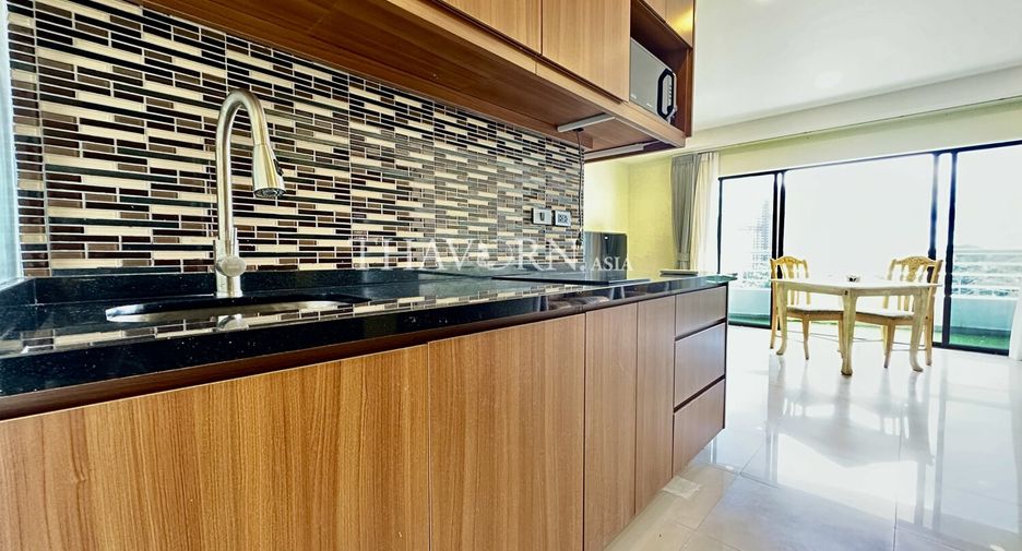 For sale 2 ベッドルーム condo in Bang Lamung, Chonburi