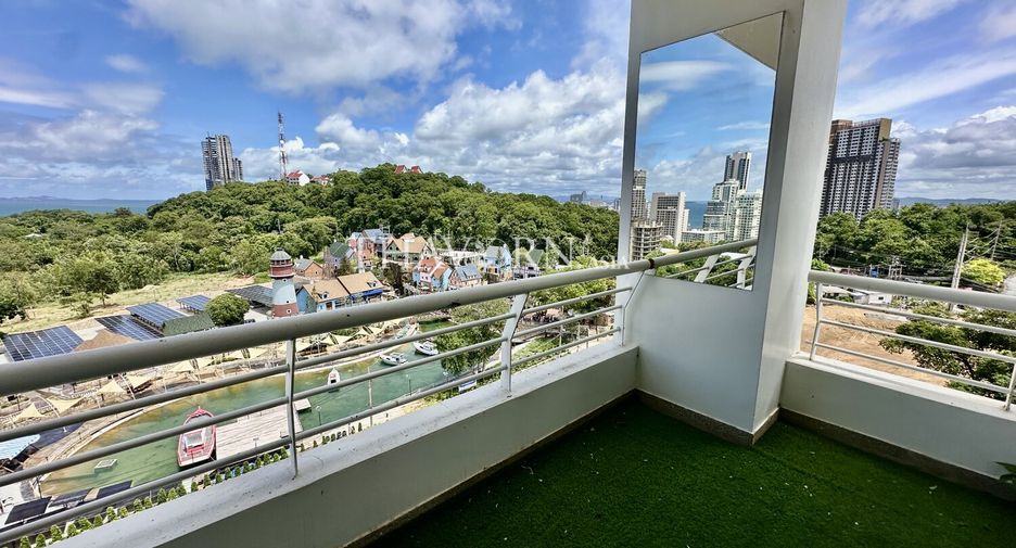 For sale 2 ベッドルーム condo in Bang Lamung, Chonburi