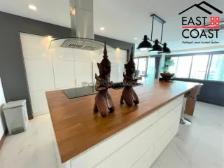 For sale 3 ベッドルーム condo in Bang Lamung, Chonburi