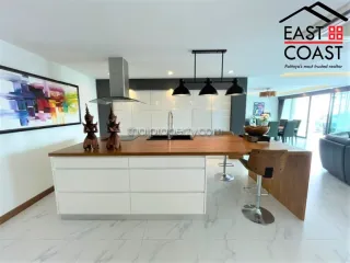 For sale 3 ベッドルーム condo in Bang Lamung, Chonburi