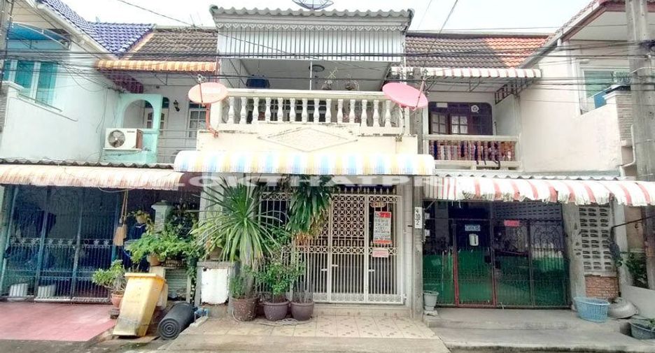 For sale 2 bed townhouse in Bang Kapi, Bangkok
