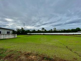 Terreno en venta en San Kamphaeng, Chiang Mai