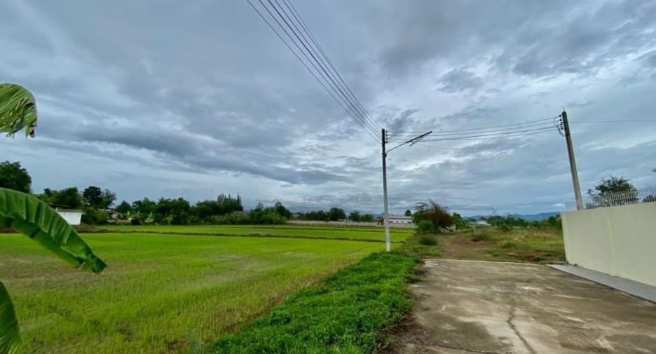 Terreno en venta en San Kamphaeng, Chiang Mai