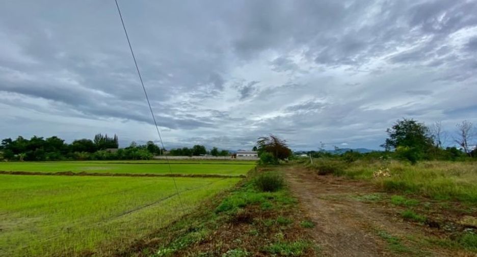 Terreno en venta en San Kamphaeng, Chiang Mai