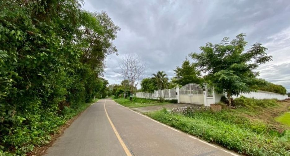 Terreno en venta en San Kamphaeng, Chiang Mai