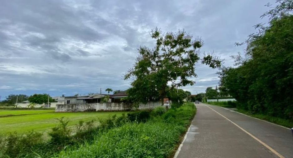 Terreno en venta en San Kamphaeng, Chiang Mai