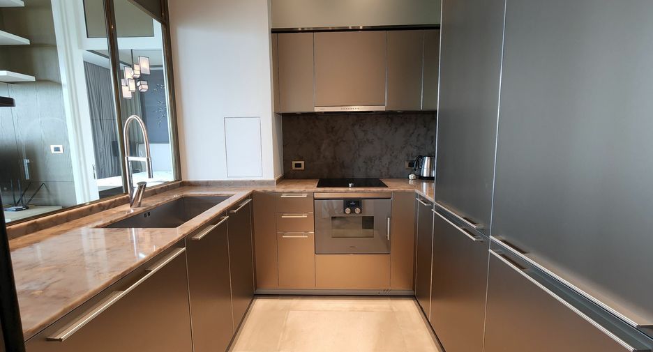For sale 2 bed condo in Khlong San, Bangkok