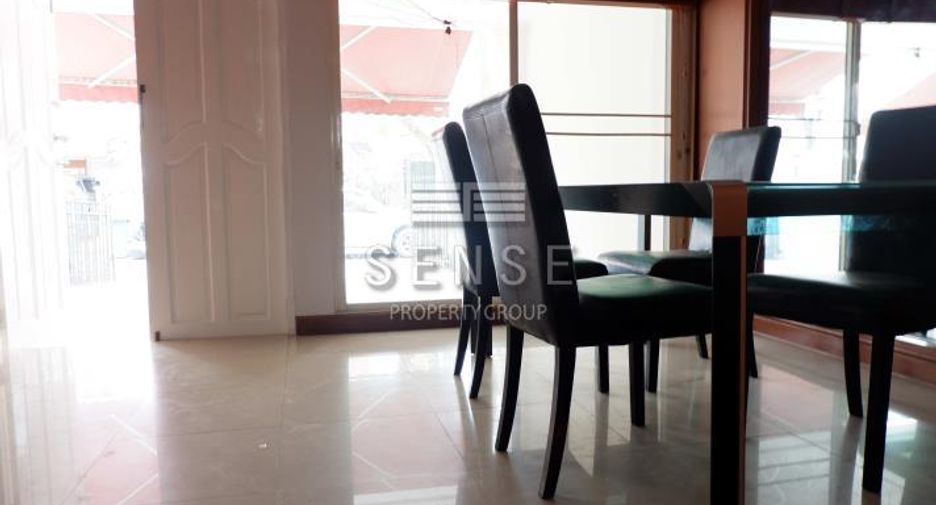 For rent 3 Beds townhouse in Ratchathewi, Bangkok