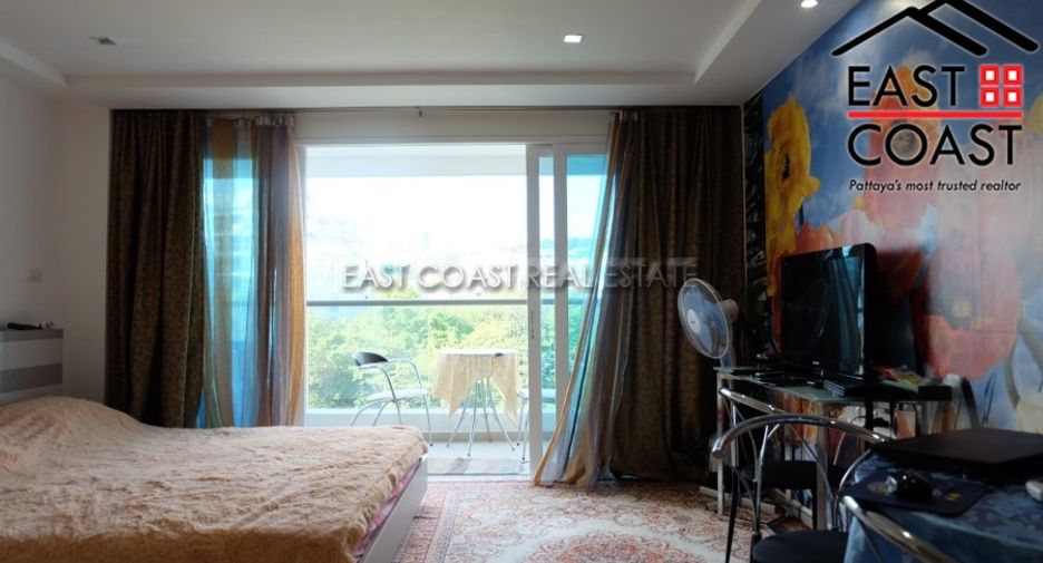 For sale studio condo in Pratumnak, Pattaya