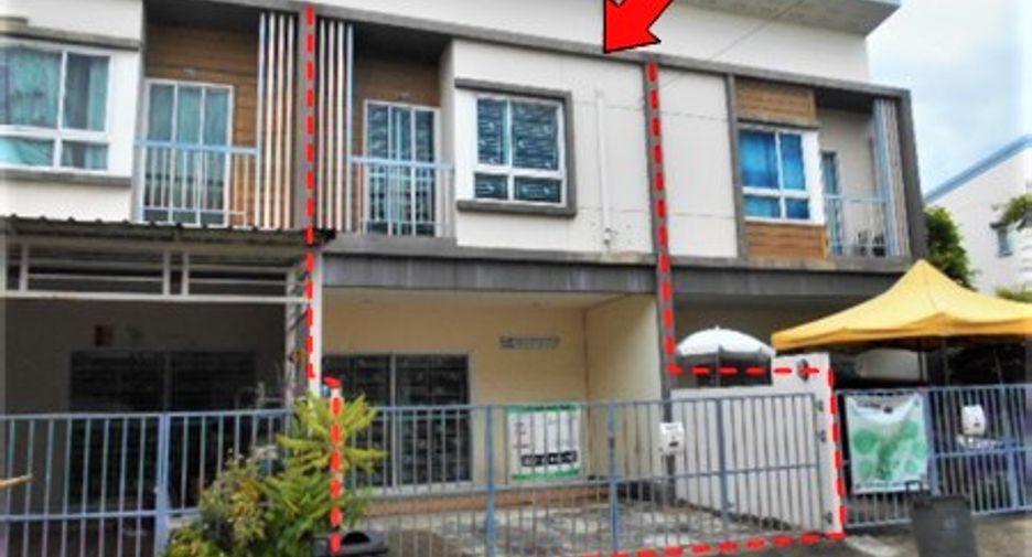 For sale 3 bed townhouse in Pak Kret, Nonthaburi