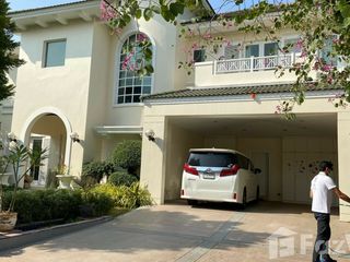 For rent 4 Beds villa in Saphan Sung, Bangkok