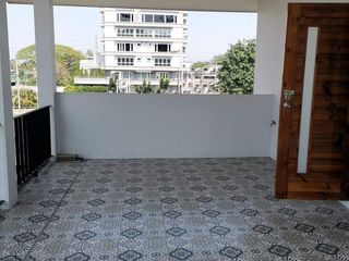 For rent 6 Beds townhouse in Bang Sue, Bangkok