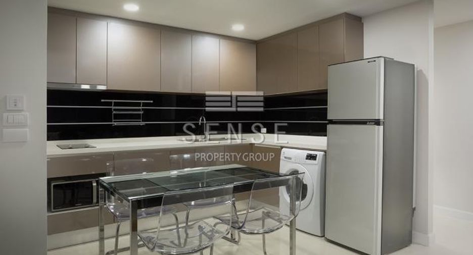 For rent 3 bedrooms condo in Khlong Toei, Bangkok