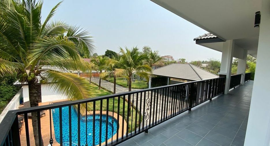 For rent 5 bed villa in San Sai, Chiang Mai