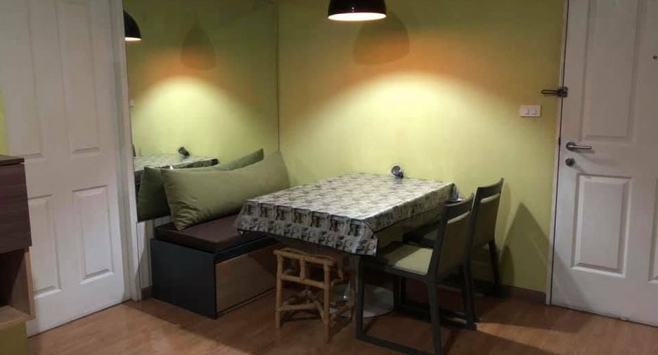 For sale 2 bed condo in Phaya Thai, Bangkok