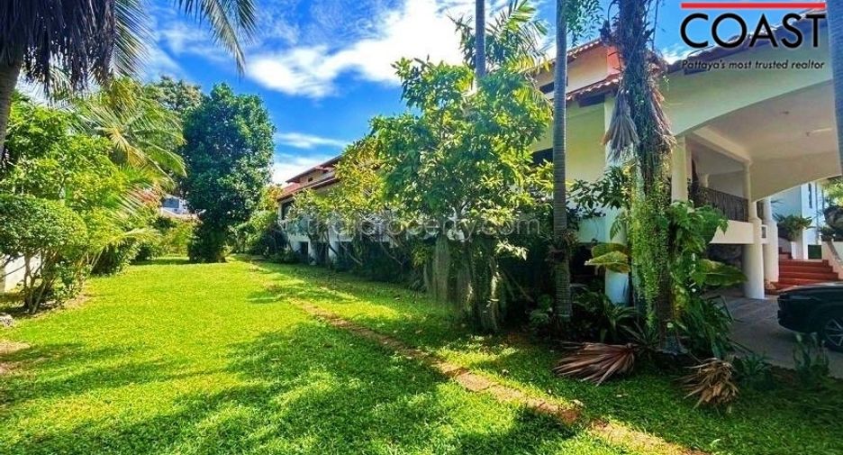 Casa en venta de 6 habitaciones en Bang Lamung, Chonburi