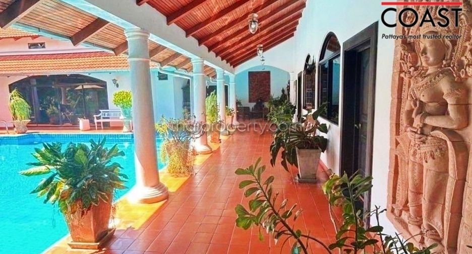 Casa en venta de 6 habitaciones en Bang Lamung, Chonburi