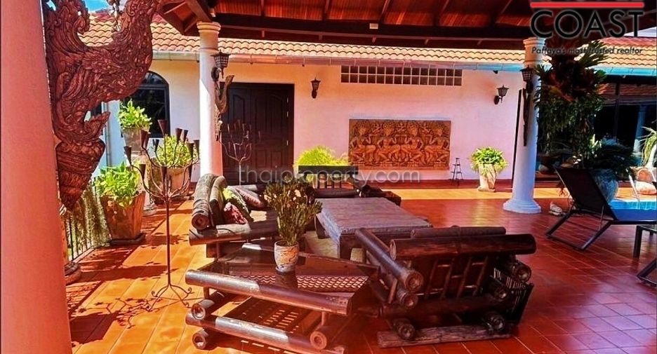 Casa en venta de 6 habitaciones en Bang Lamung, Chonburi