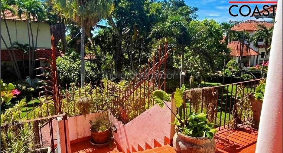 Casa en venta de 6 habitaciones en Bang Lamung, Chonburi