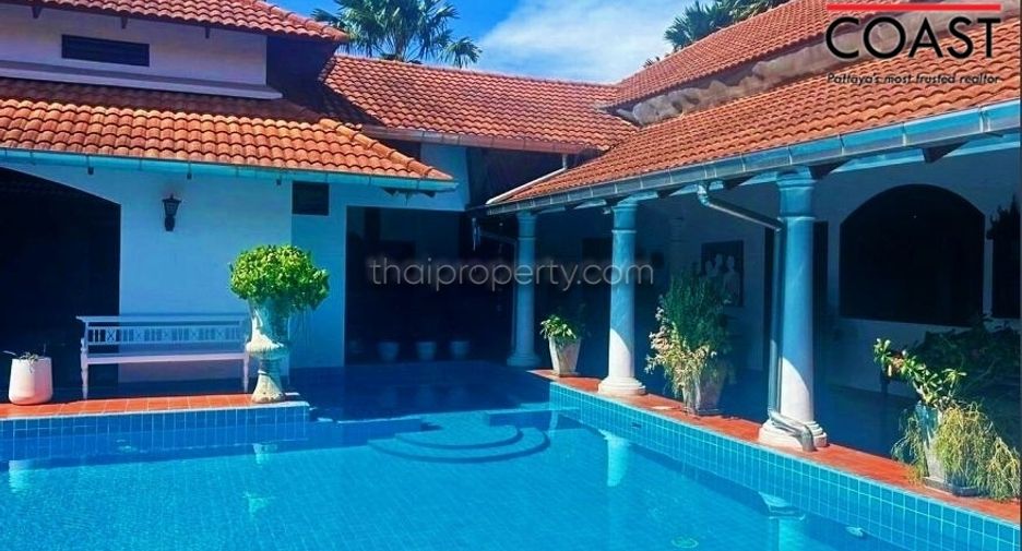 Casa en venta de 6 habitaciones en Bang Lamung, Chonburi