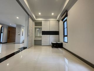 For rent 5 ベッドルーム house in Phra Nakhon, Bangkok