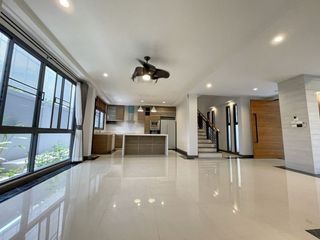 For rent 5 ベッドルーム house in Phra Nakhon, Bangkok