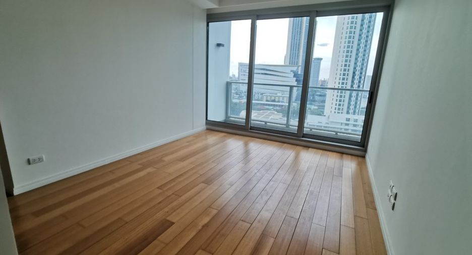 For sale 5 bedrooms condo in Sathon, Bangkok