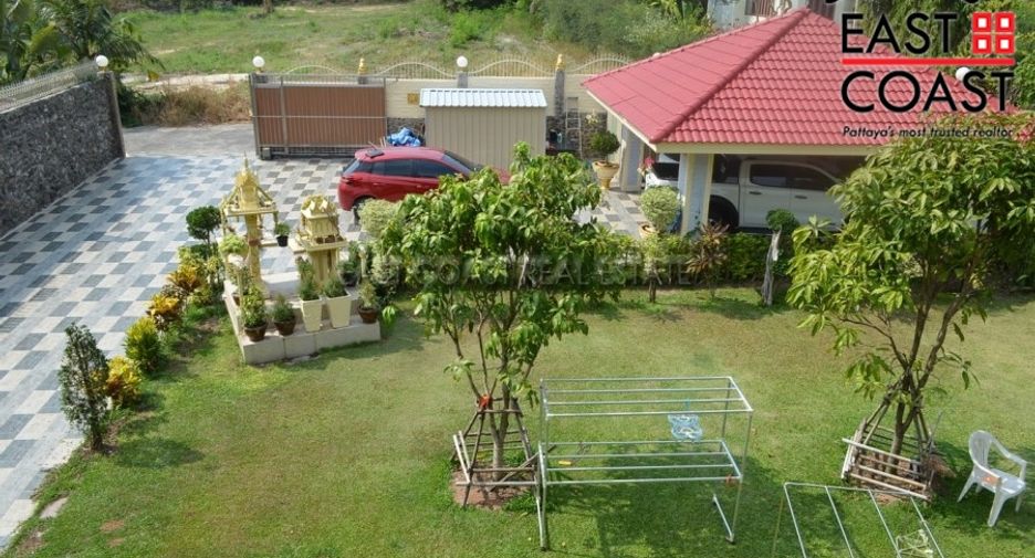 For sale 4 ベッドルーム house in Sattahip, Chonburi