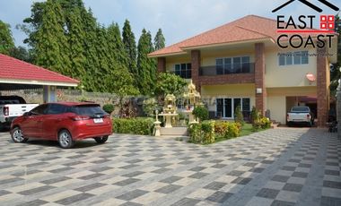 For sale 4 ベッドルーム house in Sattahip, Chonburi
