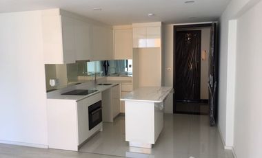For sale 2 bed condo in Phaya Thai, Bangkok