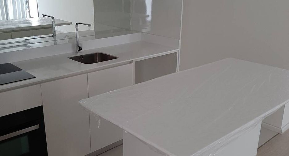 For sale 2 bed condo in Phaya Thai, Bangkok