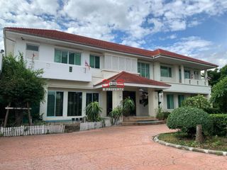 For sale 4 Beds house in Bang Khen, Bangkok
