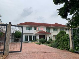 For sale 4 Beds house in Bang Khen, Bangkok