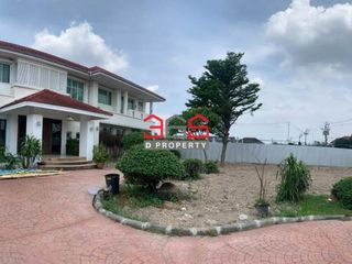 For sale 4 Beds house in Bang Khen, Bangkok