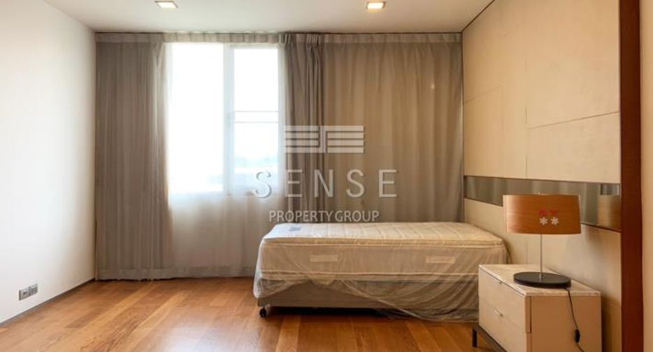 For sale and for rent 3 bedrooms condo in Khlong Toei, Bangkok