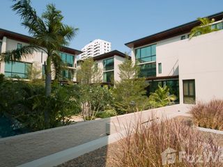 For rent 4 bed villa in Watthana, Bangkok