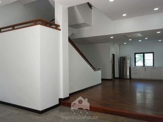 For rent 4 bed townhouse in Watthana, Bangkok