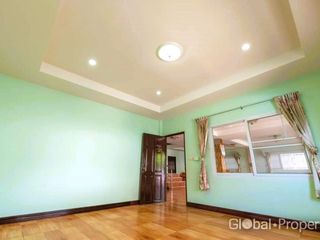 For sale 8 bed house in Bang Lamung, Chonburi