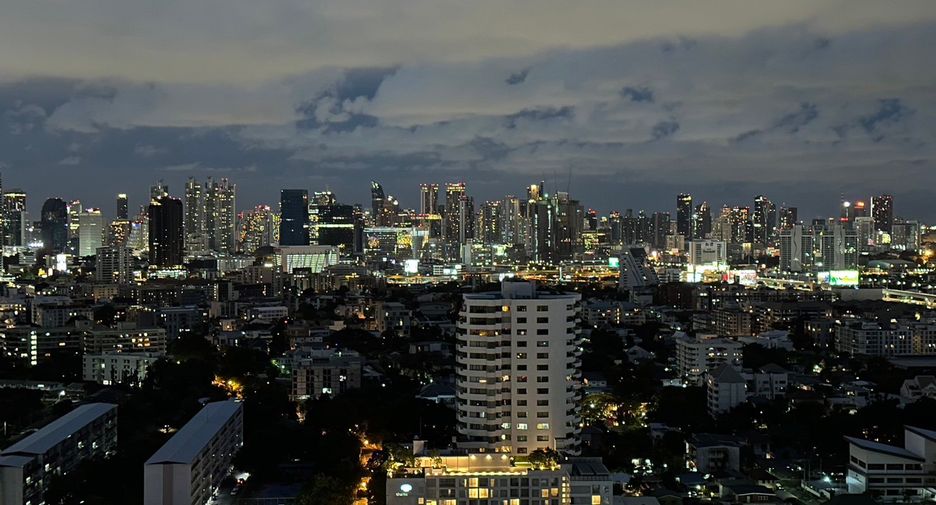 For sale 4 bed house in Sathon, Bangkok