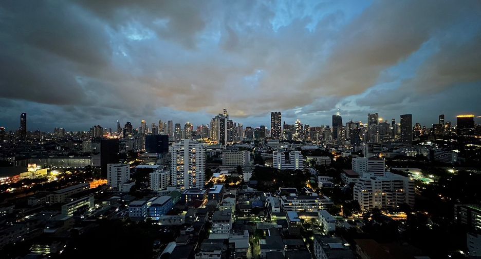 For sale 4 bed house in Sathon, Bangkok