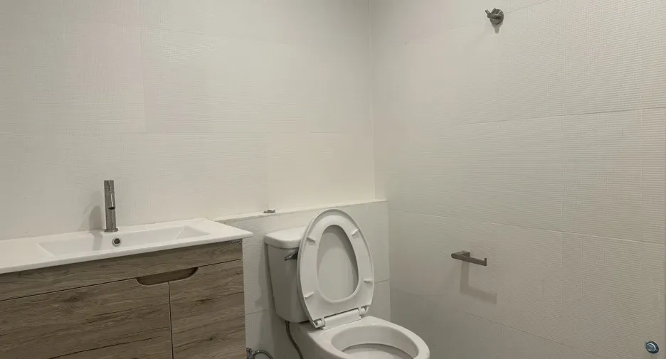 For rent 5 bedrooms office in Khlong Toei, Bangkok