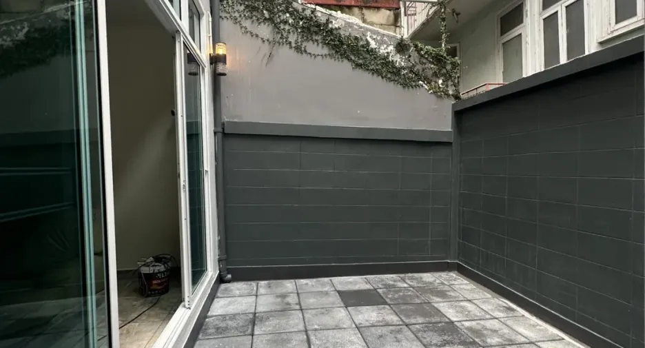 For rent 5 bedrooms office in Khlong Toei, Bangkok