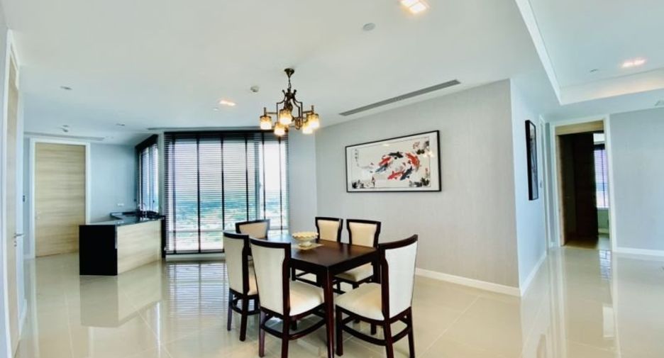For rent 3 bedrooms condo in Bang Lamung, Chonburi