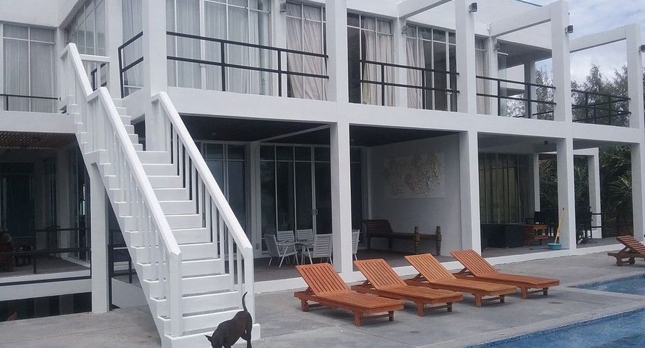For sale 8 bed villa in Thalang, Phuket
